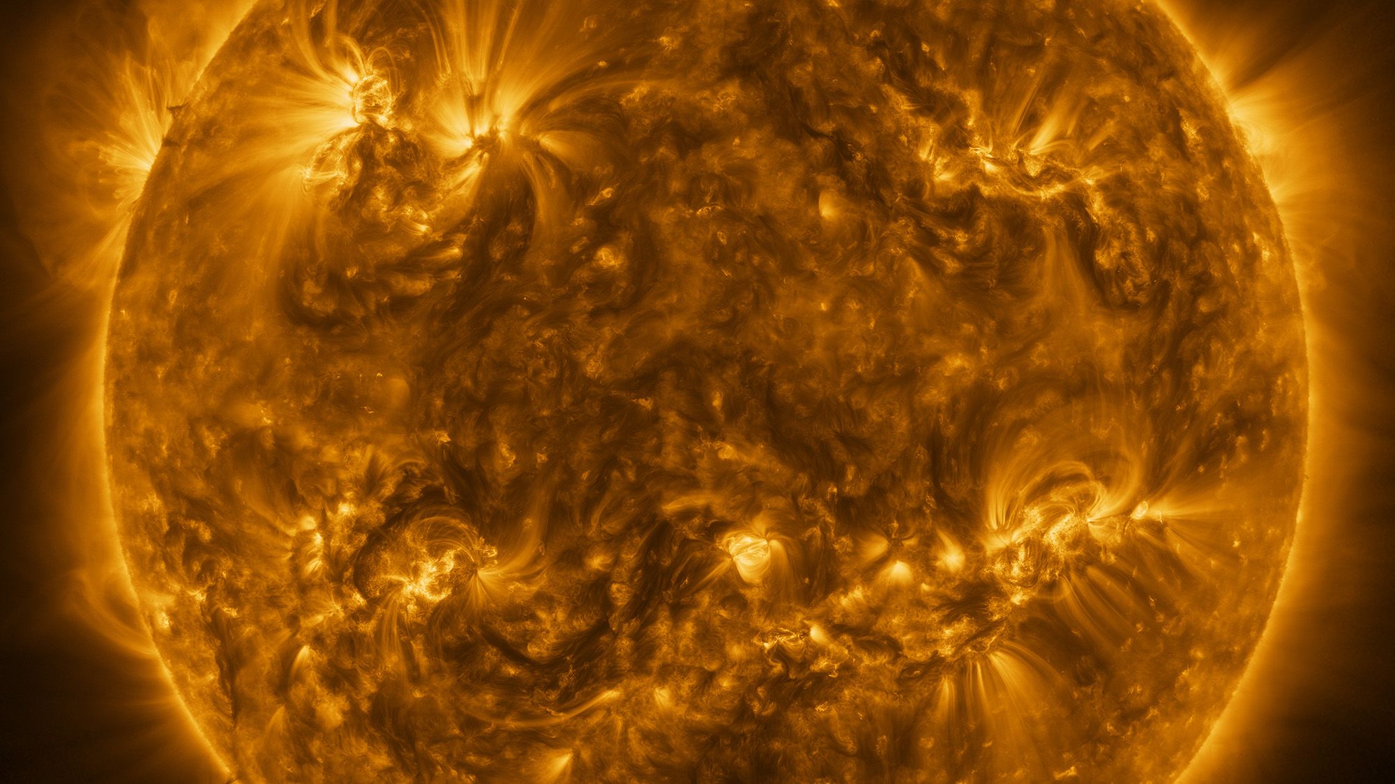 See The Jaw-Dropping New 83 Megapixel Photo Of The Sun